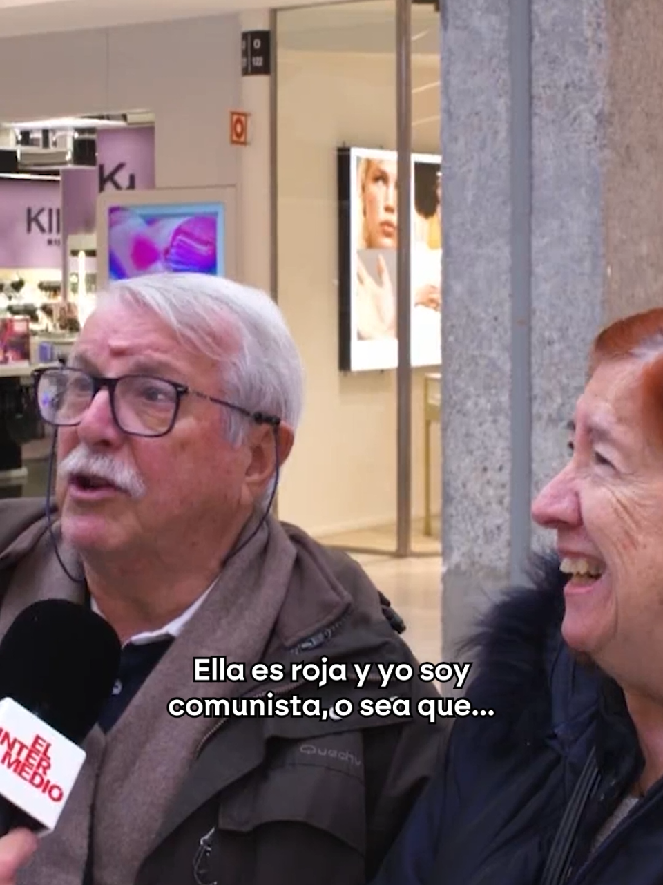 💬 Isma Juárez ha salido a la calle a pedir opiniones a los españoles sobre el incremento de los divorcios entre las parejas con miembros de más de 50 años. #matrimonio #elintermedio #quéver #teleentiktok 