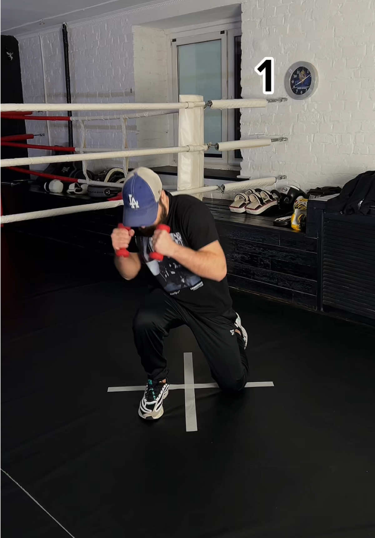 Footwork drills ✔️🥊 #boxing #boxingtraining #boxingday #boxingtips #boxingcoach #boxingtrainer #boxingworkout #boxingskills #boxingdrills #boxingtechnique #boxingtechniques #boxingfans #footwork #boxingfootwork #footworkdrills #uppercut #recommendations #fyp 