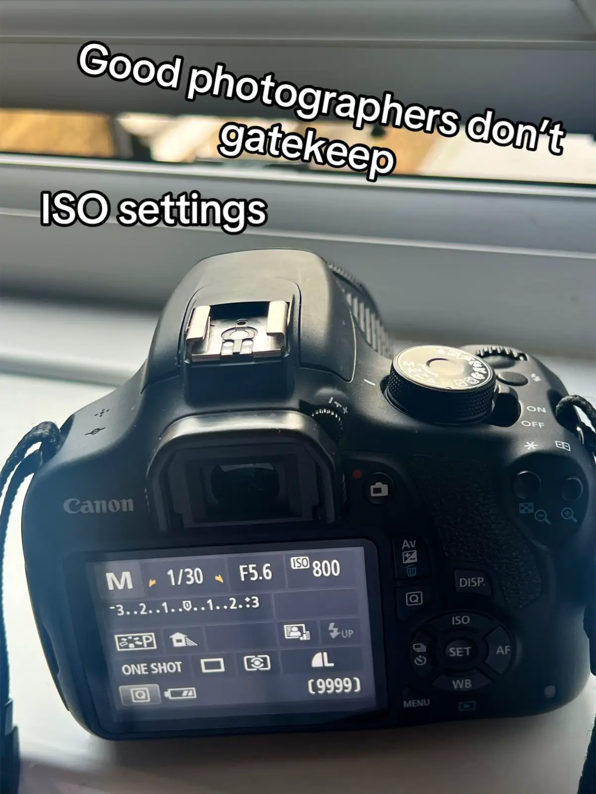 Good photographers don’t gatekeep  📸 ISO settings the higher the ISO the more the noise levels you get in the image 📸 #photography #beginnerphotography #lightroom #fyp #viral #foryou #canoneos #canoncamera #beginnerphotographer #sony #iso #tips #photography101 #sports #events #portraits #photographytricks 