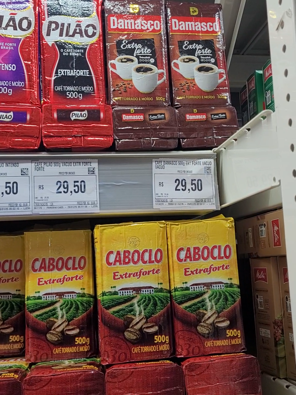 Um Absurdo! vamos trabalhar o mês todo pra tomar uma xícara de café? #absurdo #caro #bc #preco #mercado #cafe #cafecaro #indignado #muitocaro #fyp #f #fypp #foru #fouryou 