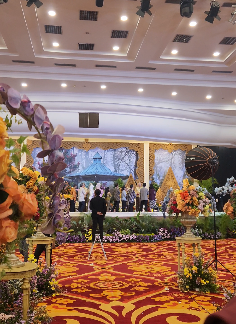 The Wedding Of Farhan & Kasih @gedungdhanapala #pedangpora #inspirasipernikahan #videowedding #weddingtiktok #jnbphotostudio #engagement #TikTokLIVE #LIVE #videocinematic #jnbphotographyofficial #fotobooth #adatjawamodern #pedangporawedding #adatbatak #adatnias #wedding #adatsunda 