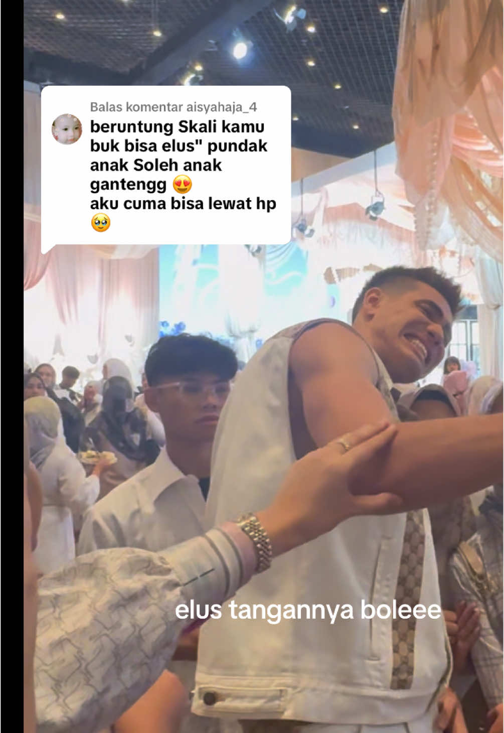 Membalas @aisyahaja_4  coba tag @AisarKhaledd sampe memposting ulang yuk bu ibuk🤣