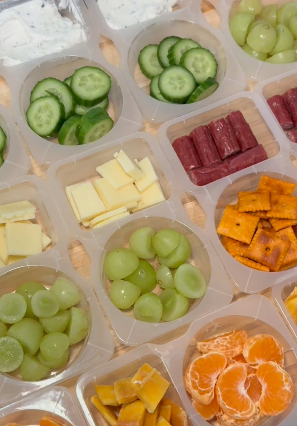 snack pack restock!🥒🧀🍊😋 containers are 🔗’d in my b!0!!✨ #asmr #snackpack #snack #snackpackrestock #asmrrestock #restockasmr 