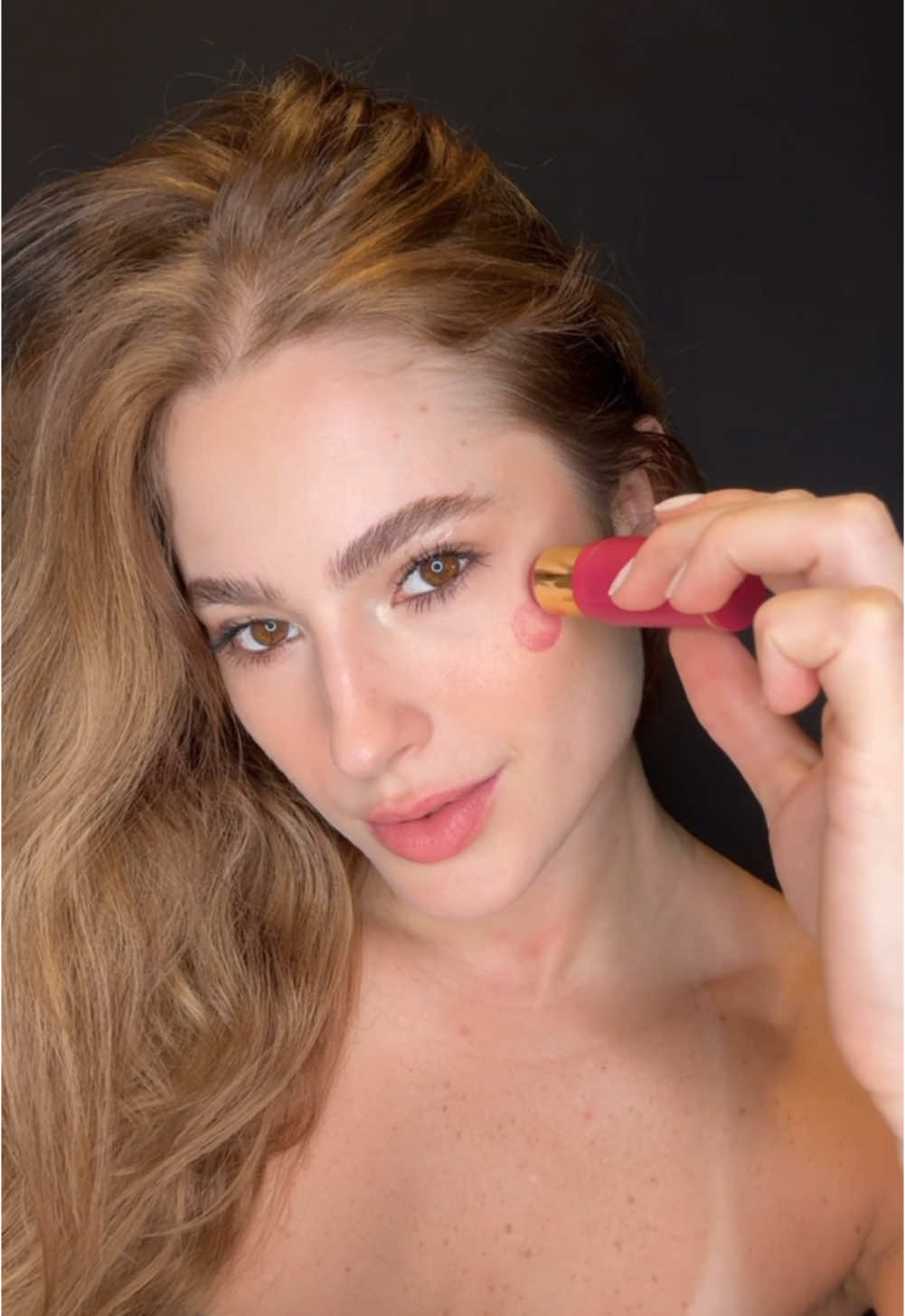 Para quem é fã assim como eu de blush com textura mais hidratante, vai amar esses blushes!!! 💗  #maquiagem #make #tutorialmakeup #maquiagemtiktok #makeup #ninasecrets 