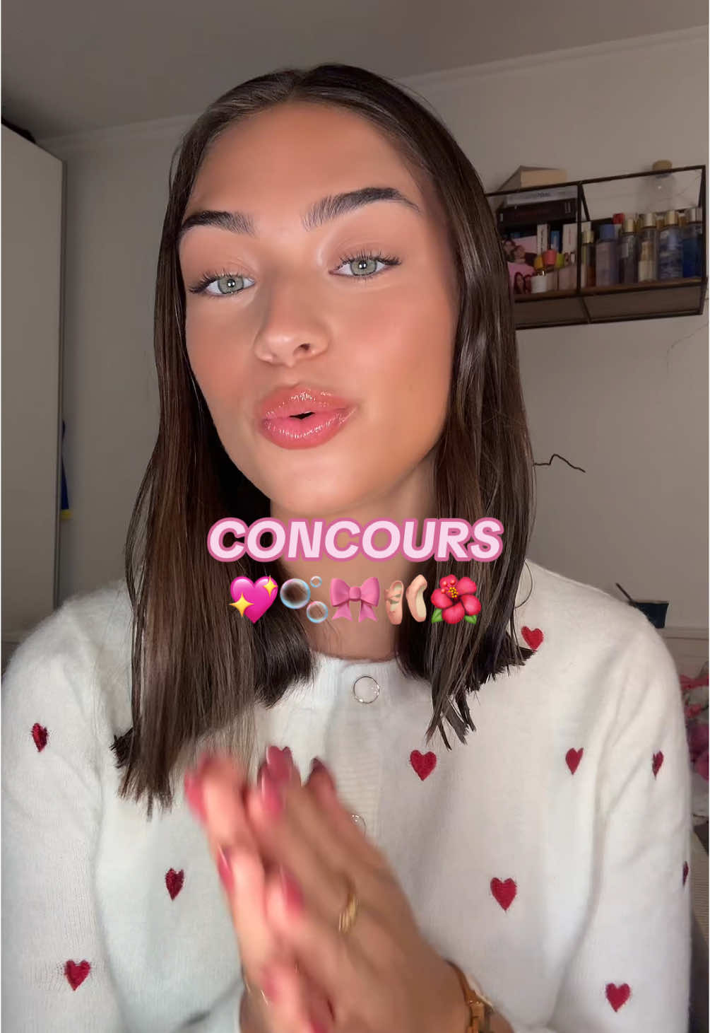 CONCOURS avec @Define Studio Paris 🎀🩰🥹 on va se rencontrer le 8 février autour d’une session de pilate reformer et un petit moment chitchat entre girls !!! <333  conditions : • avoir minimum 16 ans • s’abonner au compte define et au mien!!! • être dispo le 8 février 🤭 j’espère que vous serez motivées !!! 🫶🏼