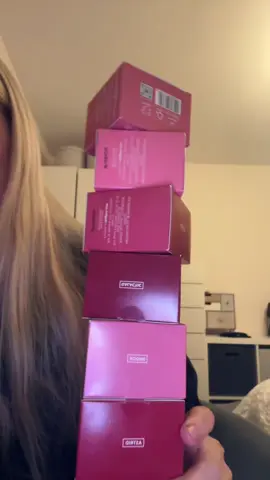 these blushes are so affordable and easy to blend! @SHEGLAM #SHEGLAM #sheglamblush #sheglamblushball 