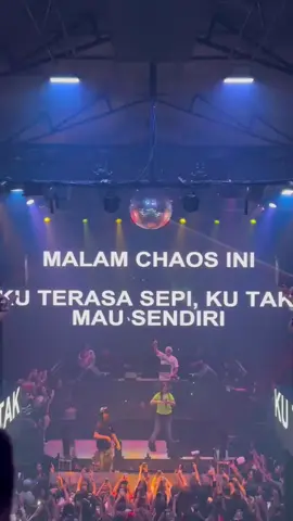 live perfom mbakmbak yang lagi Trend  @naykillas @jemsiii  garam dan madu 👏👏 #garamdanmadu #musikviral  #fypdong #genz #duniamalam #shalter #surabayahitz #garammadu #tiktokviral #musically 