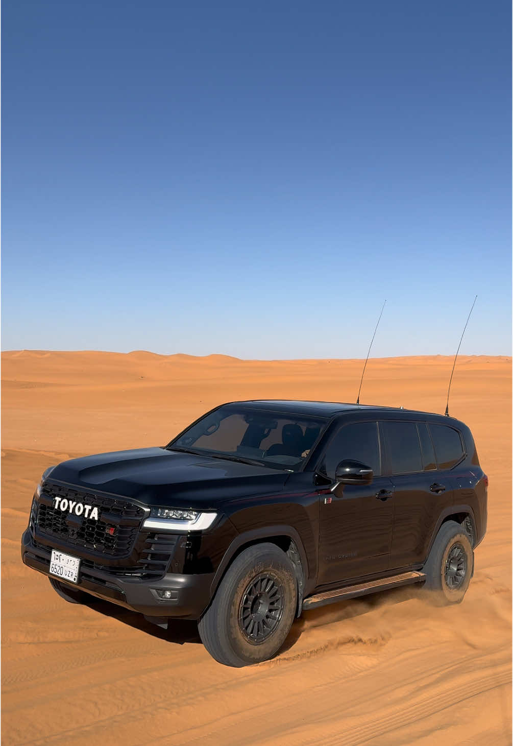 انا اشهد ❤️🖤 #riyadh #GR #landcruiser #explore 