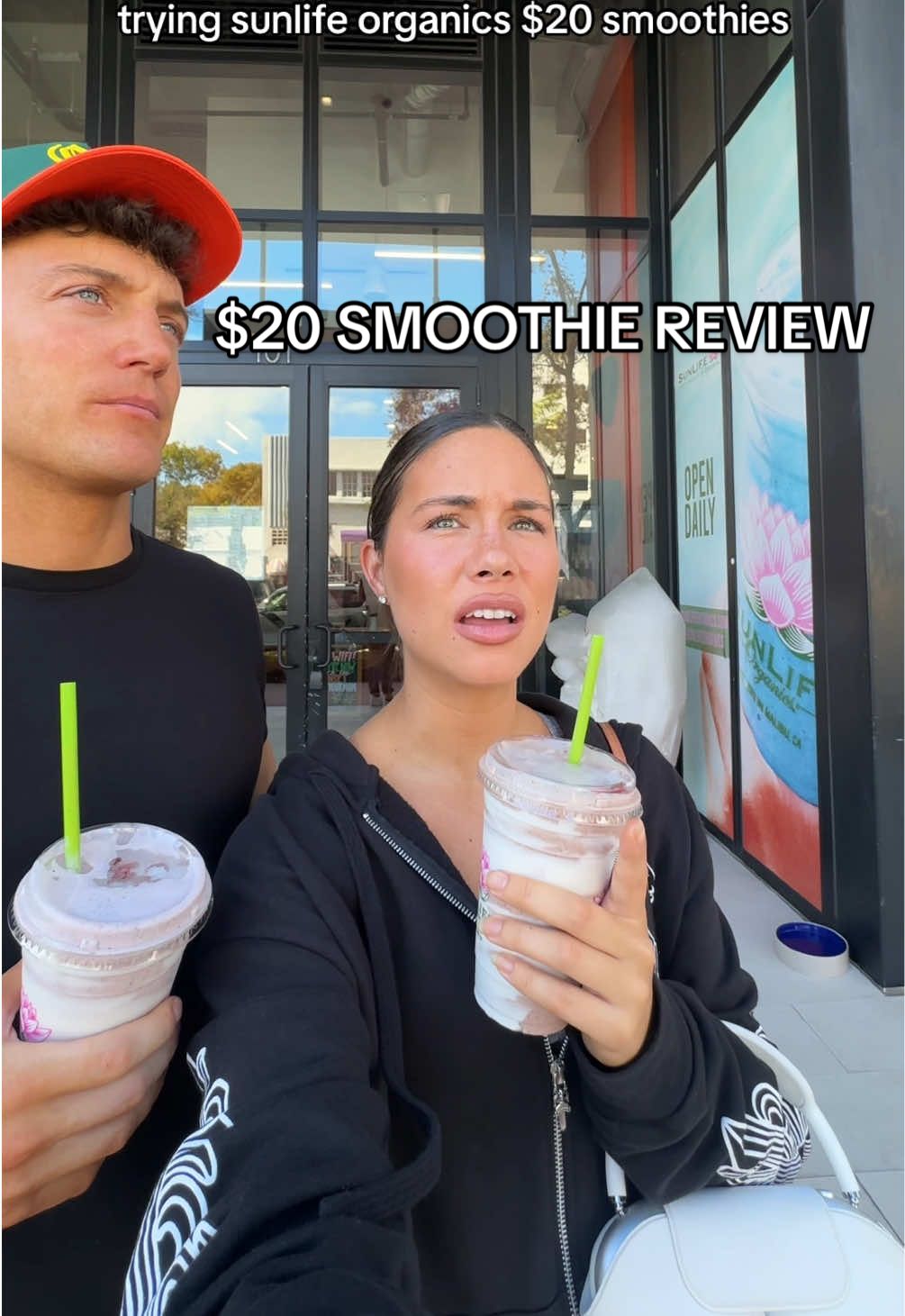 also idk what this background noise is… 😣 #sunlifeorganics #smoothiereview 