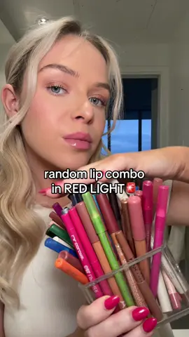 random lip combo in red light?! 😳 #makeupchallenge #randomlipcombo #BeautyTok 