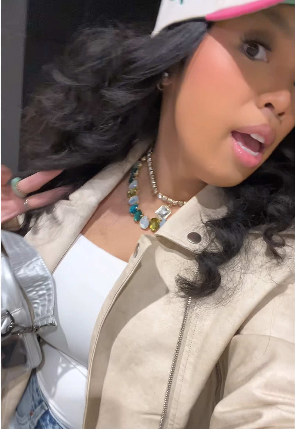 I’m  loving throwing on these fancy necklaces with a casual look 💎💗 #teacher #teacherlife #OOTD #ootn#outfitinspo #outfitideas 