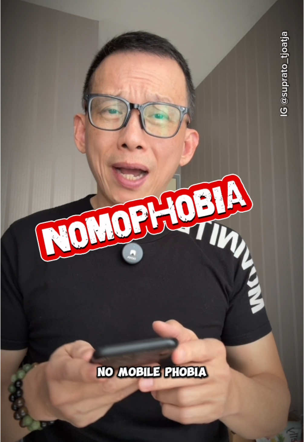 NOMOPHOBIA Penyakit Ini bisa merusak generasi muda! Namanya Nomophobia, no mobile phobia, ketakutan hidup tanpa gadget. #ngomongsihgampang #yukmerenung #supratotjoatja