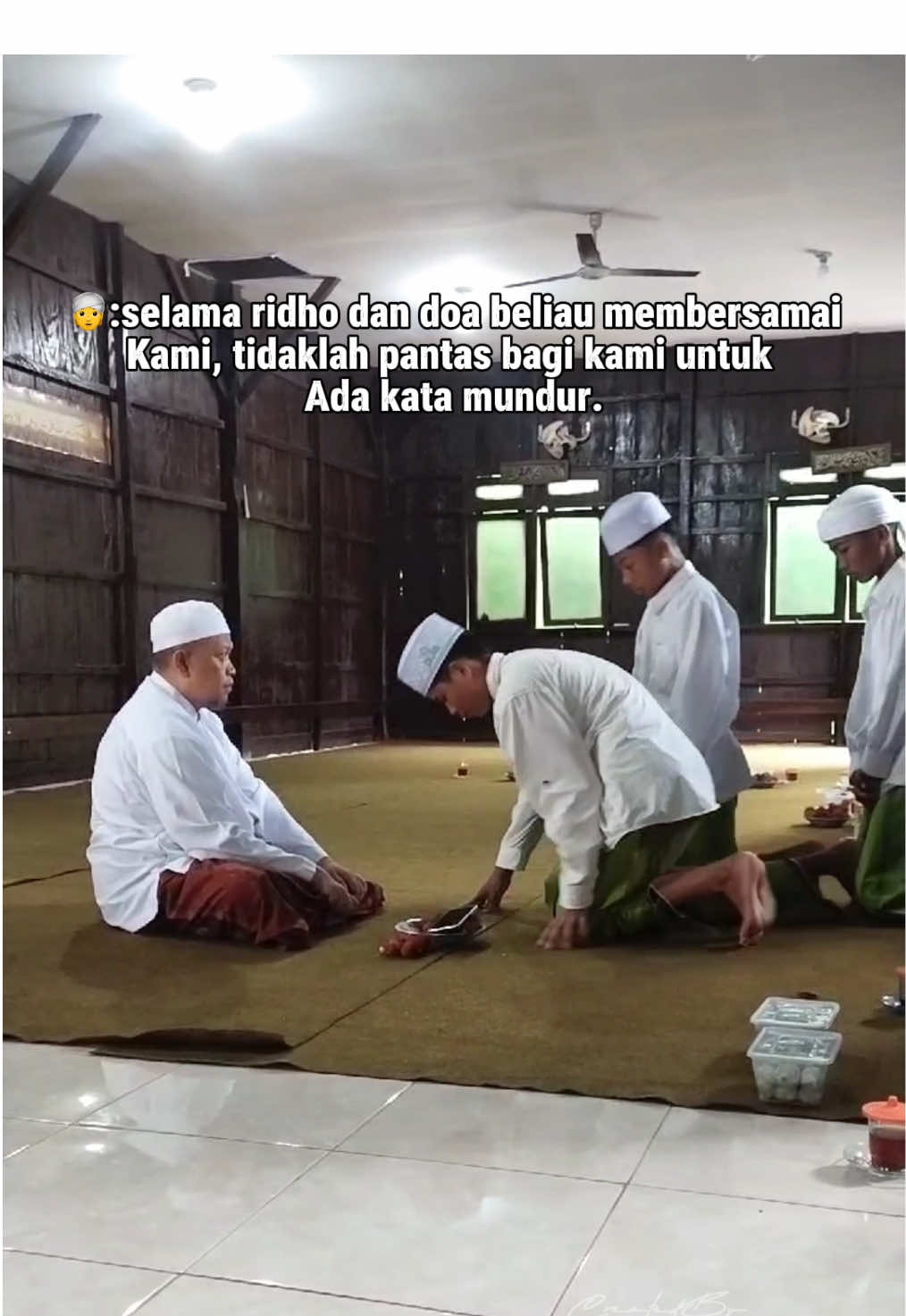 Karena doa guru adalah cahaya yang menerangi jalan kesuksesan, restu yang membawa keberkahan, dan harapan yang tulus untuk kebaikan murid-muridnya. #CapCut #fyp #trending #pramuka #pramukabanyuanyar #cinematic 