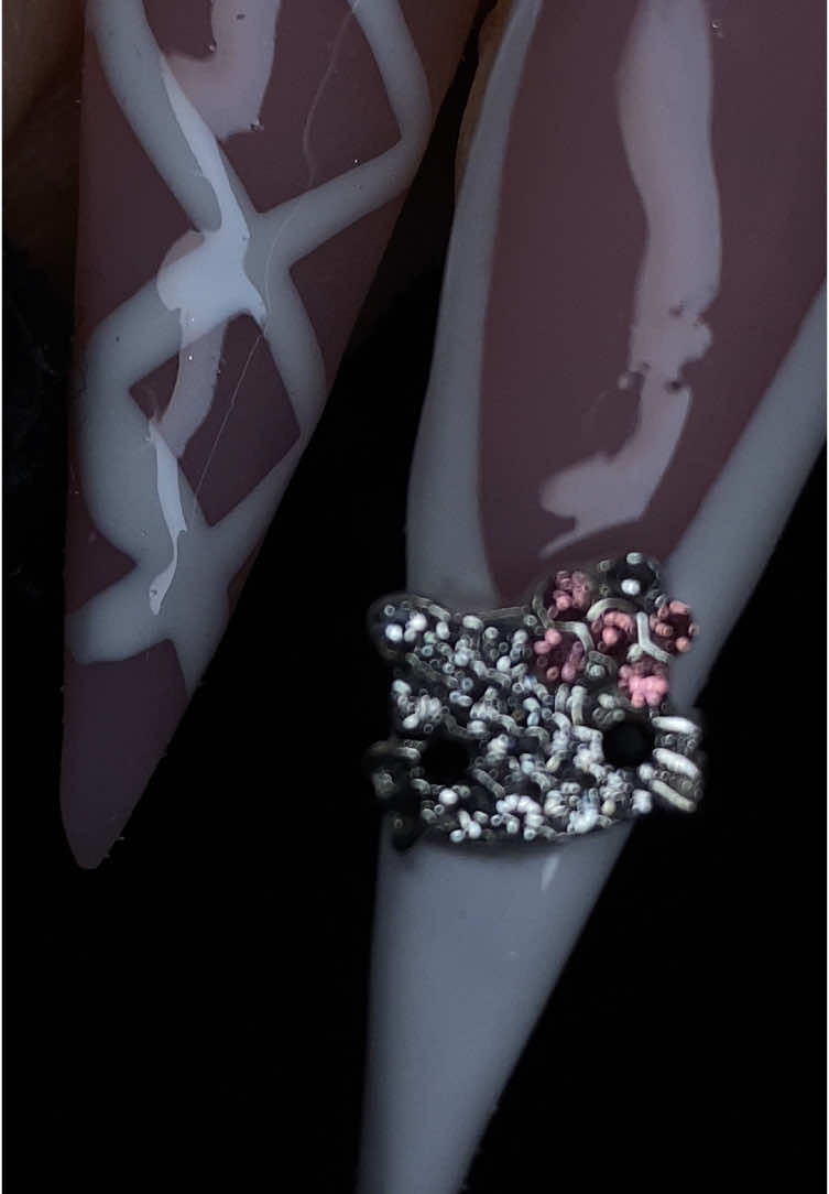 Hey Mickey😉💞 #nailtech #polygel #baltimorenailtech #beginnernailtech #fyp #nailsoftiktok #bmorenailtech #hellokitty 