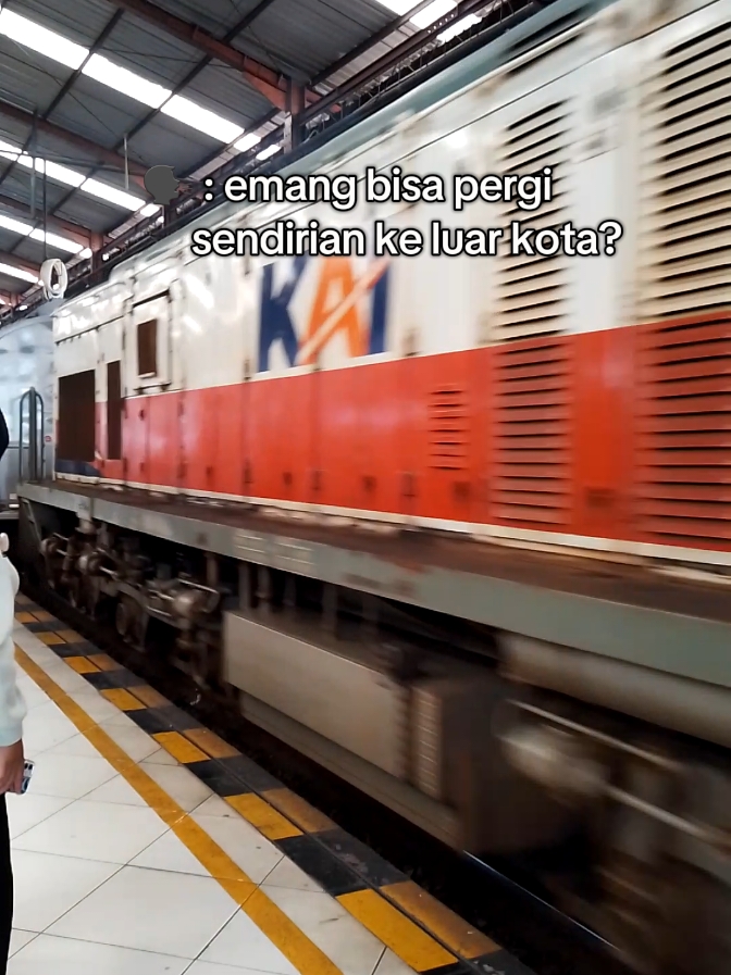 eh udah sampe di kota orang #foryoupagee #keretaapiindonesia 