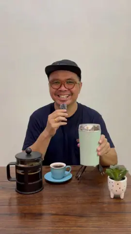 Grinder electric serbaguna dan multifungsi dari Han river, dengan 8 mata pisau stainless steel, bisa untuk penggiling kopi, bumbu dapur, dan giling biji bijian, rekomendasi grinder kopi portable murah. #grinderelektrik #grinderkopi #grinderserbaguna #grinderblender #grinderbumbu #grindermurah #hanriver @HANRIVER.OFFICIAL 