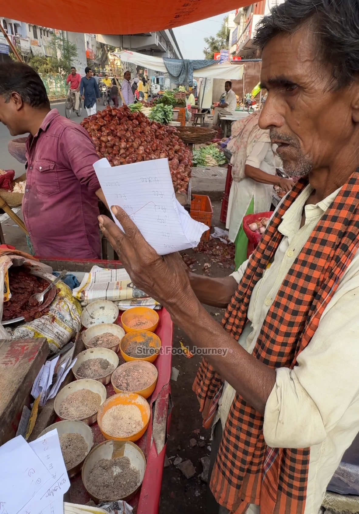 Famous Sweet And Sour Tamarind Pickle In India 🔍 Business name  Tamarind Pickle  📍Address Lucknow, India  💵 Price  10 Rupee/$ 10 Cents USD #streetfood #india #viral #reels 