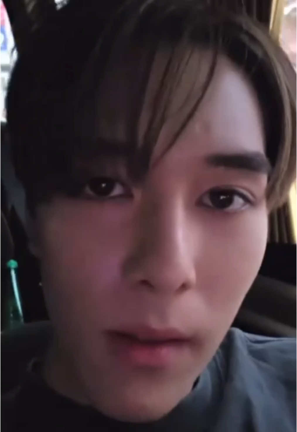 พีคคคคคคคคคคค พฤติกรรมแฟนสุดๆ นานิเอาโทรศัพท์สกายมาไลฟ์ติ๊กต๊อกกกก จะบ้าาาา แล้วสาววายจะอยู่กันยังไง เสิร์ฟกันขนาดนี้🫠 #สกายนานิ #SkyNani #skywongravee #สกายวงศ์รวี #hirunkit_ #นานิหิรัญกฤษฎิ์ #fyp #tiktoktrending #fypシ゚ #fyppppppppppppppppppppppp #อย่าปิดการมองเห็น 
