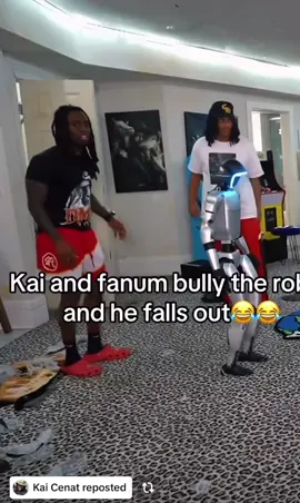 Kai and fanum taking turns bullying the robot #kaicenat #fyp≥ viral #foryoupage #fanum @Kai Cenat @Fanum 
