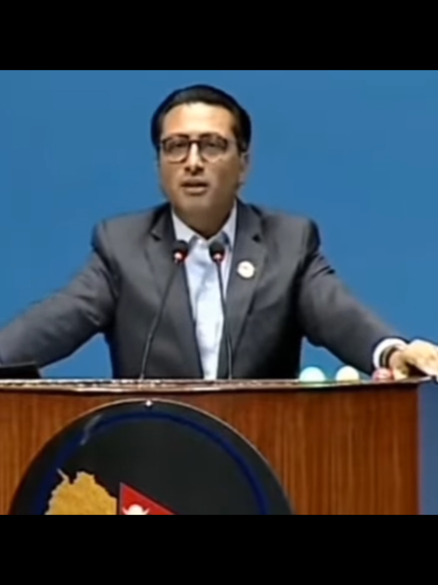 पुराना पार्टीलाई अब जनताले पतूयाउन छोडे भपेर खोलिएको नयाँ विदेशी दलाल, ठग र भ्रष्टेहरूको नयाँ पार्टी। नयाँ बोतलमा पुरानै रक्सी। #जयदेशजयनरेस🇳🇵🇳🇵🇳🇵 #nepalitiktok  #nepalipolitician 