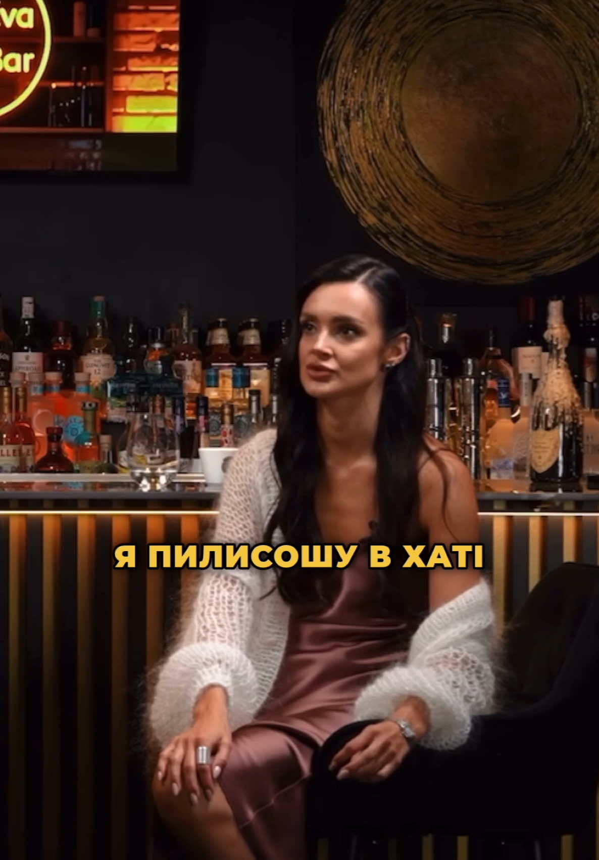 Відео на ютуб каналі «Okay Eva»