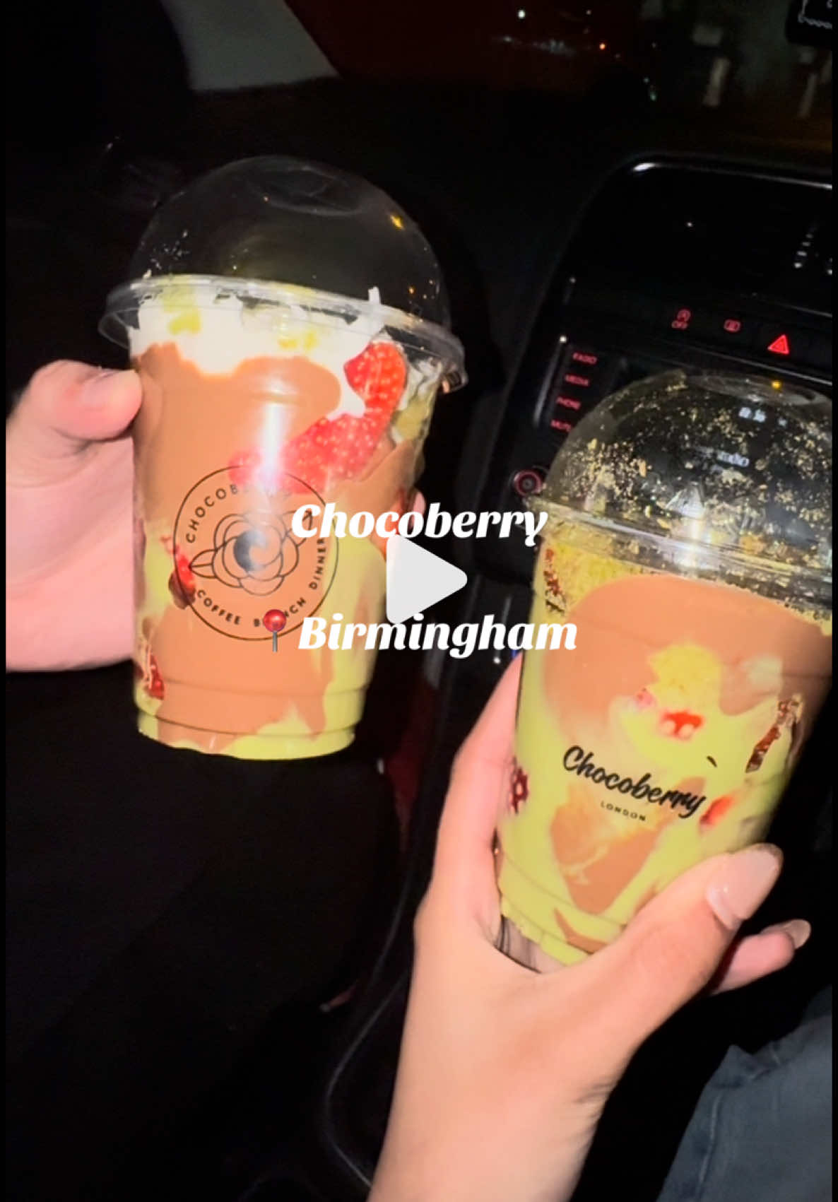 The viral Dubai kunafa strawberry cups! @ChocoberryStratfordRD  #kunafa #kunafachocolate #dubaichocolate #strawberrycups #chocolatestrawberries #kunfah #chocoberrybirmingham #desserttiktok  #desserts #birmingham #knafeh 