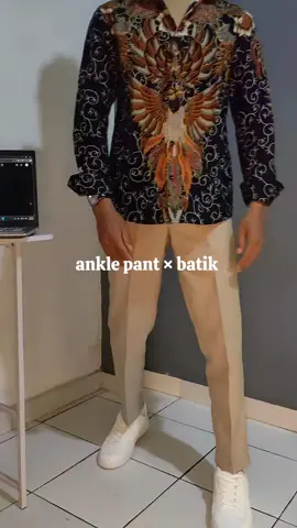 punya batik wajib punya ankle warna cream👌💯✅#celanapriaformal #outfitcowokeren #celanapriaformal #anklepants #koreastyle 