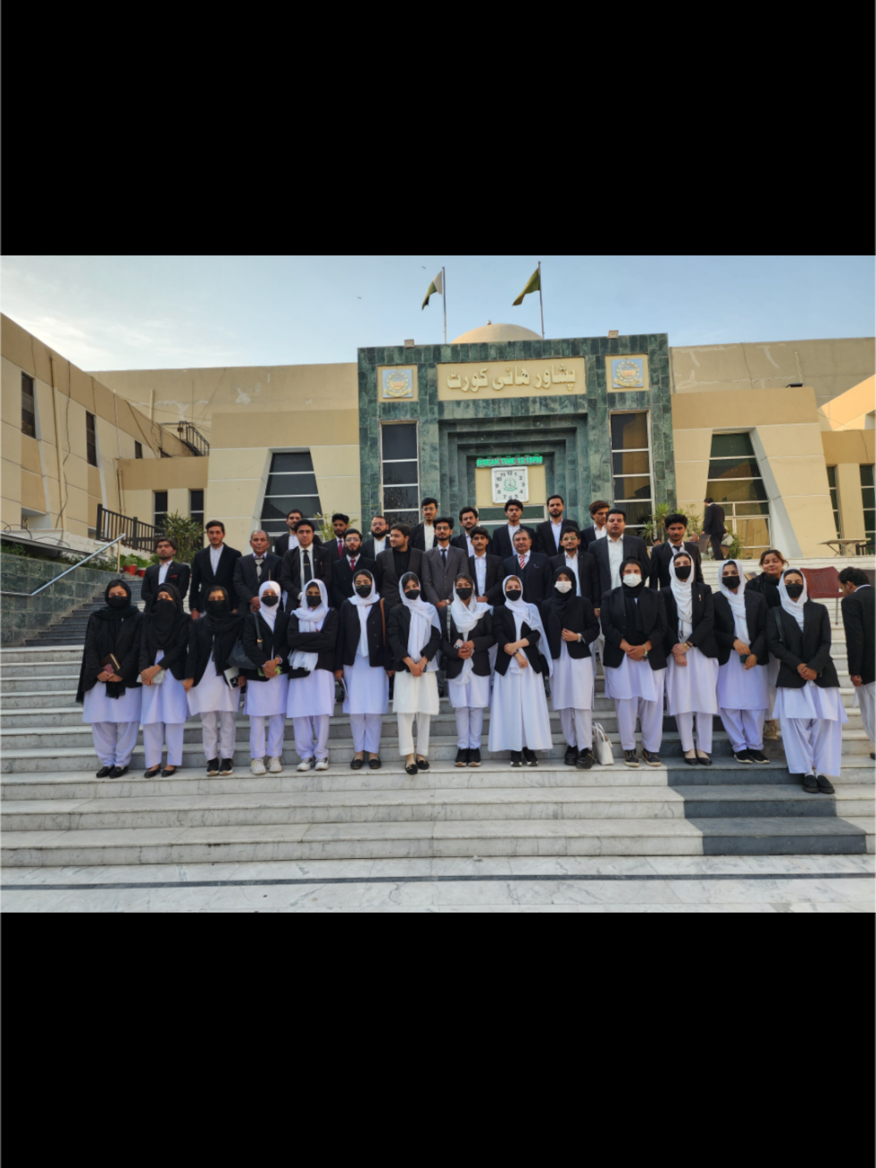 The Jurists Incubator | Exclusive Legal Session An insightful session at Latif Lala Memorial Hall, Peshawar High Court with Adv. Dr. Akhtar Ali Shah (Former IGP KP & Former Secretary Home & Tribal Affairs) on the Role of Police in the Criminal Justice System. A great learning opportunity for our trainees to understand law enforcement's role in justice! #TheJuristsIncubator #LegalEducation #CriminalJustice #FutureLawyers #LawStudents #AdvocacySkills #PoliceAndLaw #LegalTraining #CourtroomExperience #LawCareer #JusticeSystem #LegalMentorship