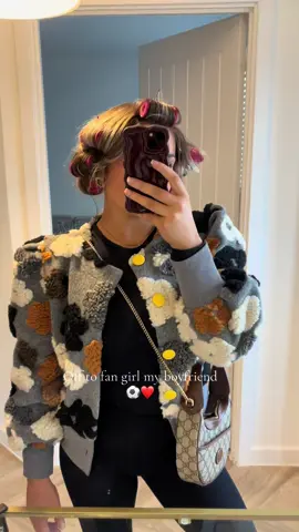 Game day ⚽️❤️ #gameday #footballtiktok #OOTD #outfitoftheday #fashiontiktok #fashion 