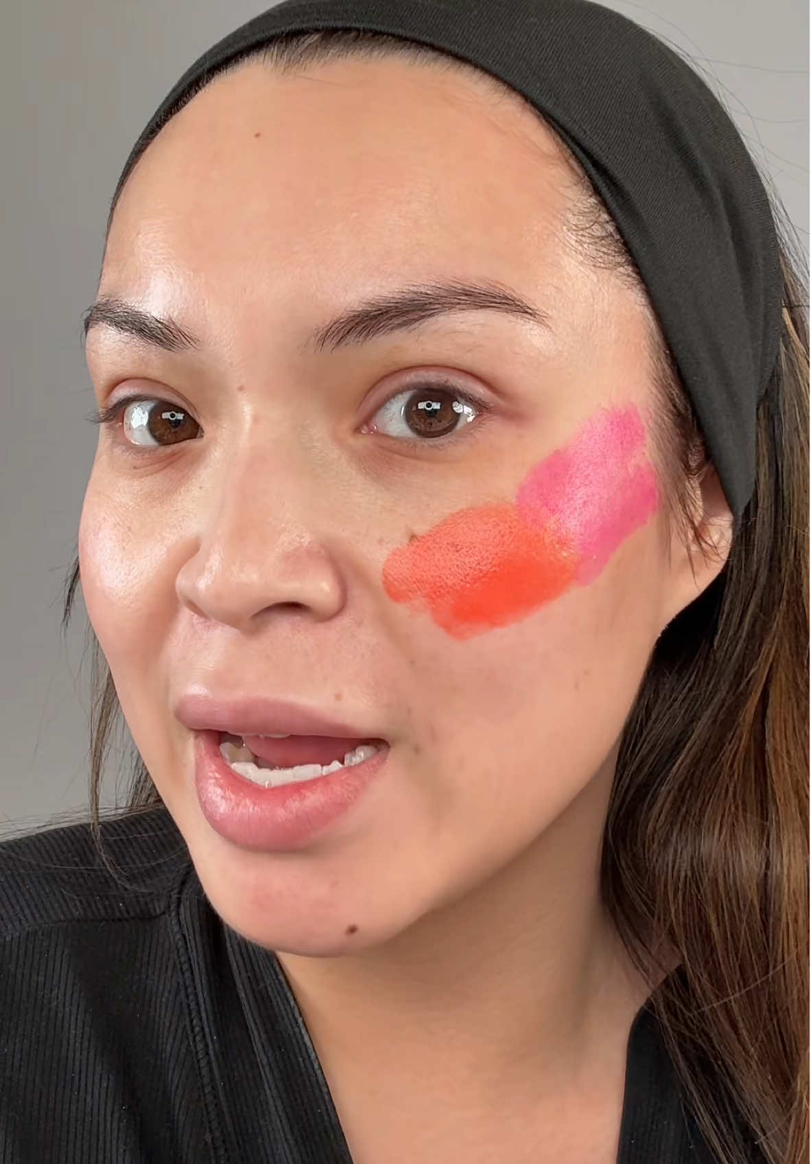 PRE SHOWER MAKEUP - OMBRÉ BLUSH?!?? I used @Smashbox Cosmetics Hot Stx in Hi-Fi Heat & Pink.PNG to create a dimensional ombre blush effect – such a stunning and fresh look on their own, truly no other makeup needed! Now at @Ulta Beauty for a limited time !! #sbxrated #HotStxblush #SmashboxPartner #ombreblush #blushtrend #sbxambassador