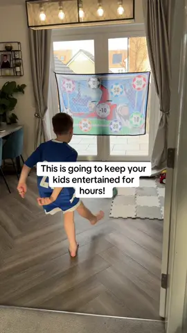 My 7yr old has been playing with this Velcro football game for hours now! 😂 how good is this? #footballgames #velcrofootballgame #keepthekidsentertained #familylife #kidstoys #kidsfootball  #tiktokmademebuyit #dealdrops 