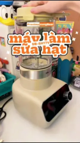 Team mê sữa hạt thì nhất định không thể bỏ qua chiếc máy làm sữa hạt đa năng chống ồn SB-SH17V này nhà Bear nhé 😍  Tone màu siêu xinh vừa nhìn đã yêu ngay, không chỉ xay khoẻ mà còn nấu được cả cháo, hầm được cả xương quá đỉnh 💯 #maylamsuahat #bear #giadungtienich #giadungthongminh #unboxing  #mayxaysuahat #suahat #onhanoitro #xuhuong 