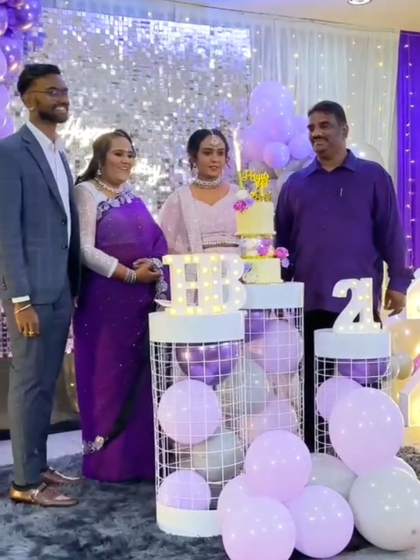 ⚘️ 21st Birthday  ✨️ R Event Creation Kepong Brem Mall Event Hall L-2 ✨️  Tq for choosing us dear customer 🫰🏻 . . #purple #theme #21stbirthday #vibes #girls 