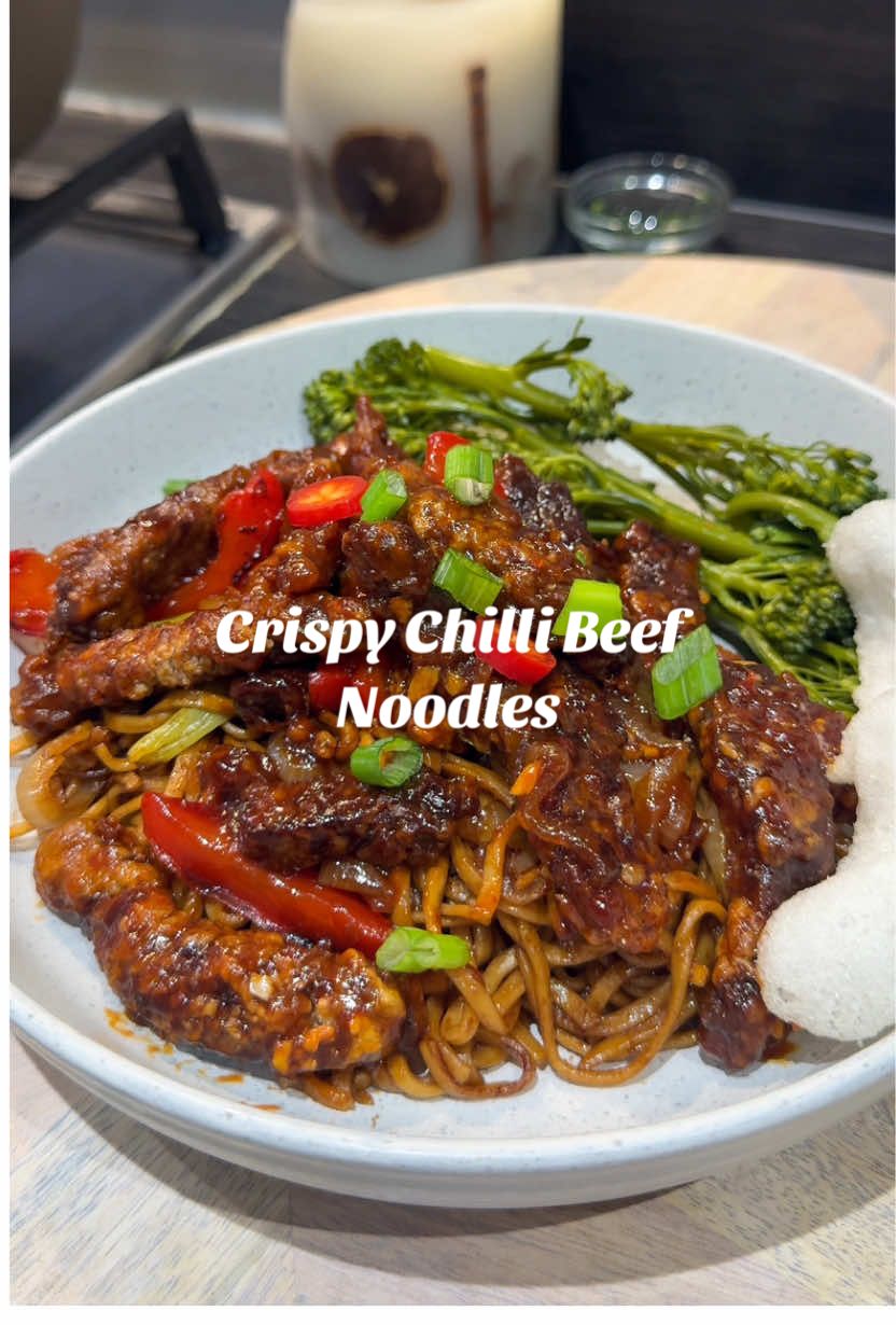 Crispy Chilli Beef, Chinese Fakeaway  540 cals, healthier and yummier than a Chinese takeaway  #chinesefood #chinesefakeaway #fakeawaychinese #fakeawayfridays #chillibeef #crispychillibeef #chinesefood #fakeaway  #weeknightmeals  #EasyRecipes #healthydinnerrecipes #foodgoals #Foodie #weightlossjourney  #healthyfood  #weightlosstips #weightlossfood #losingweight 