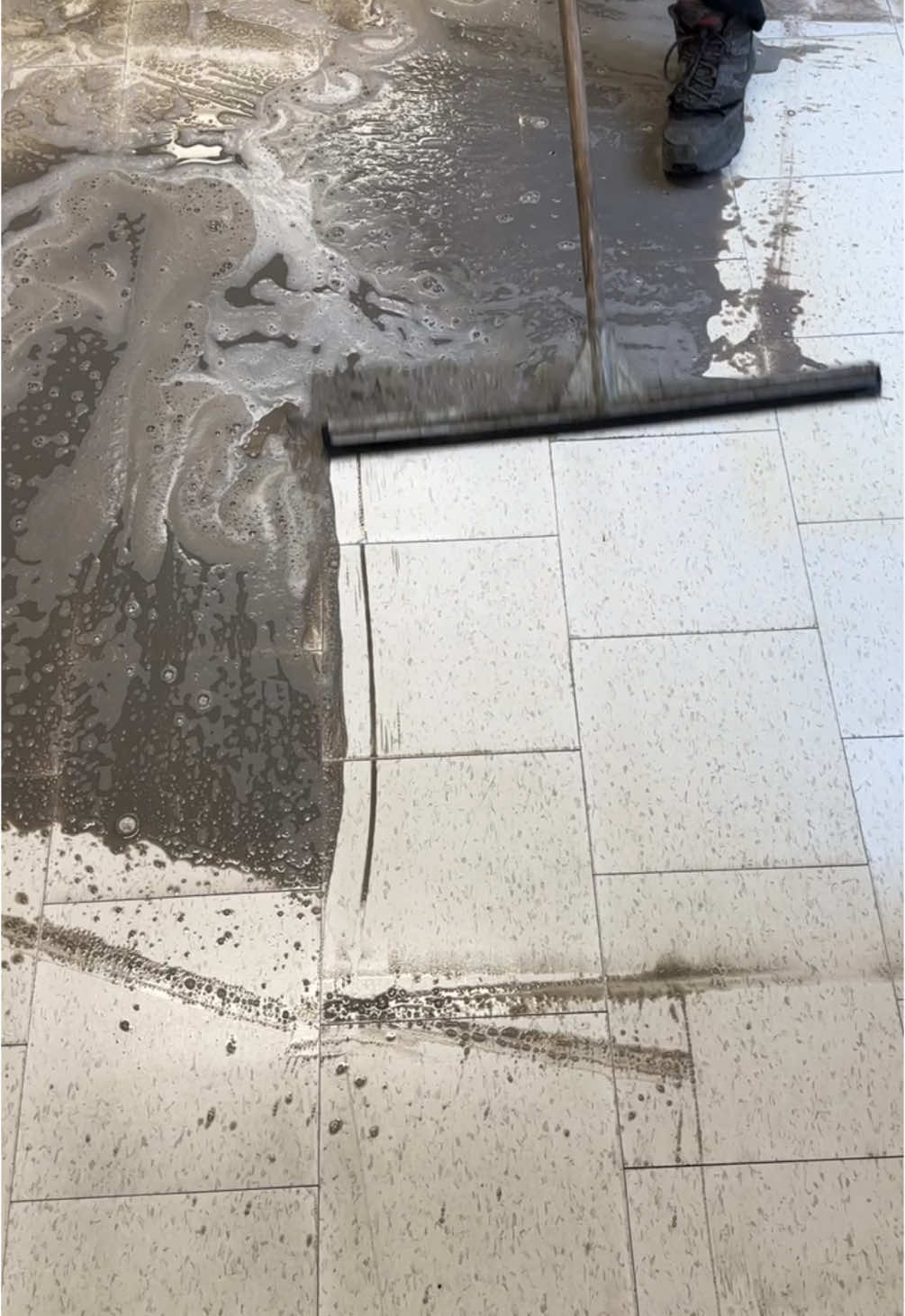 Just finished the floor work today! This small area was so dirty, as you can see. I had to use the machine twice to clean it properly. Enjoy these satisfying clips of me using the squeegee to collect the dirty water! #SatisfyingCleaning #DeepClean #FloorCleaning #BeforeAndAfter #CleaningMotivation