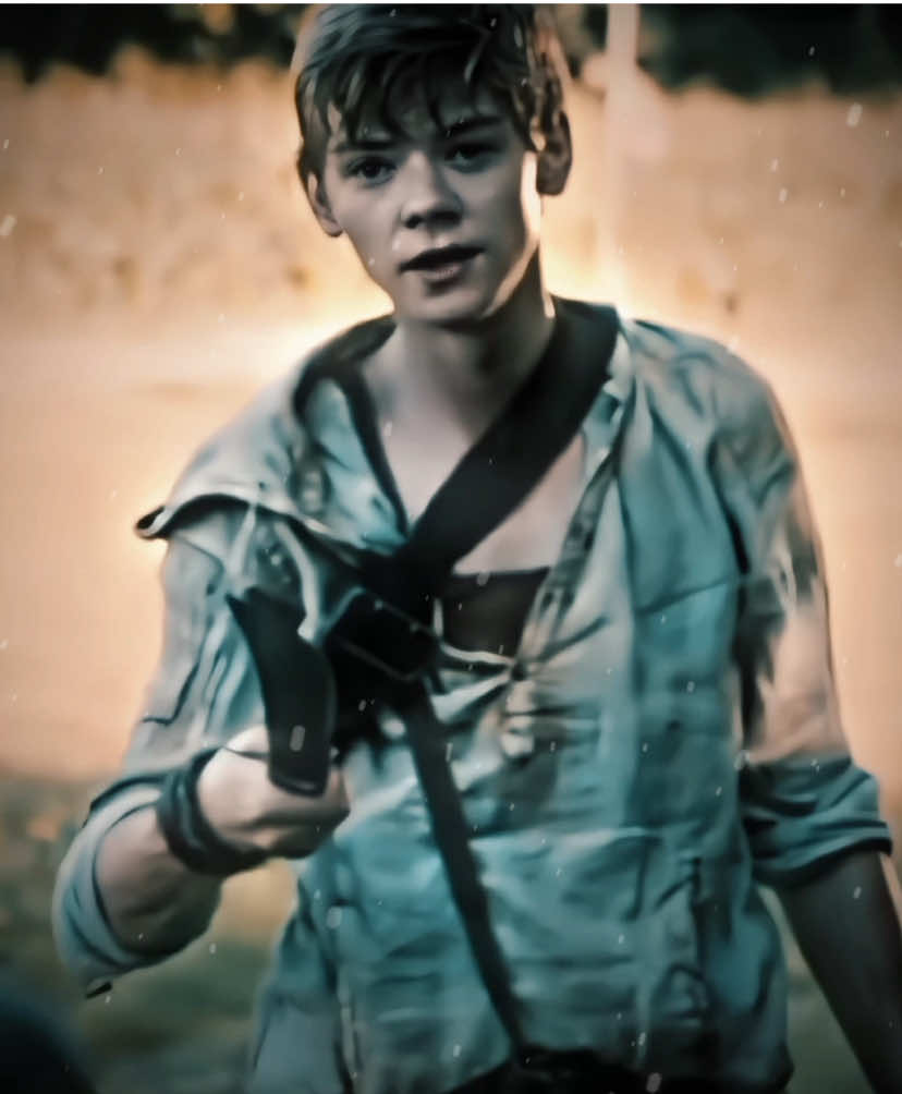 He knows he carries The Maze Runner on his back 😮‍💨 #newt #newtedit #newttmr #themazerunner #mazerunner #edit #fy #foryoupage 