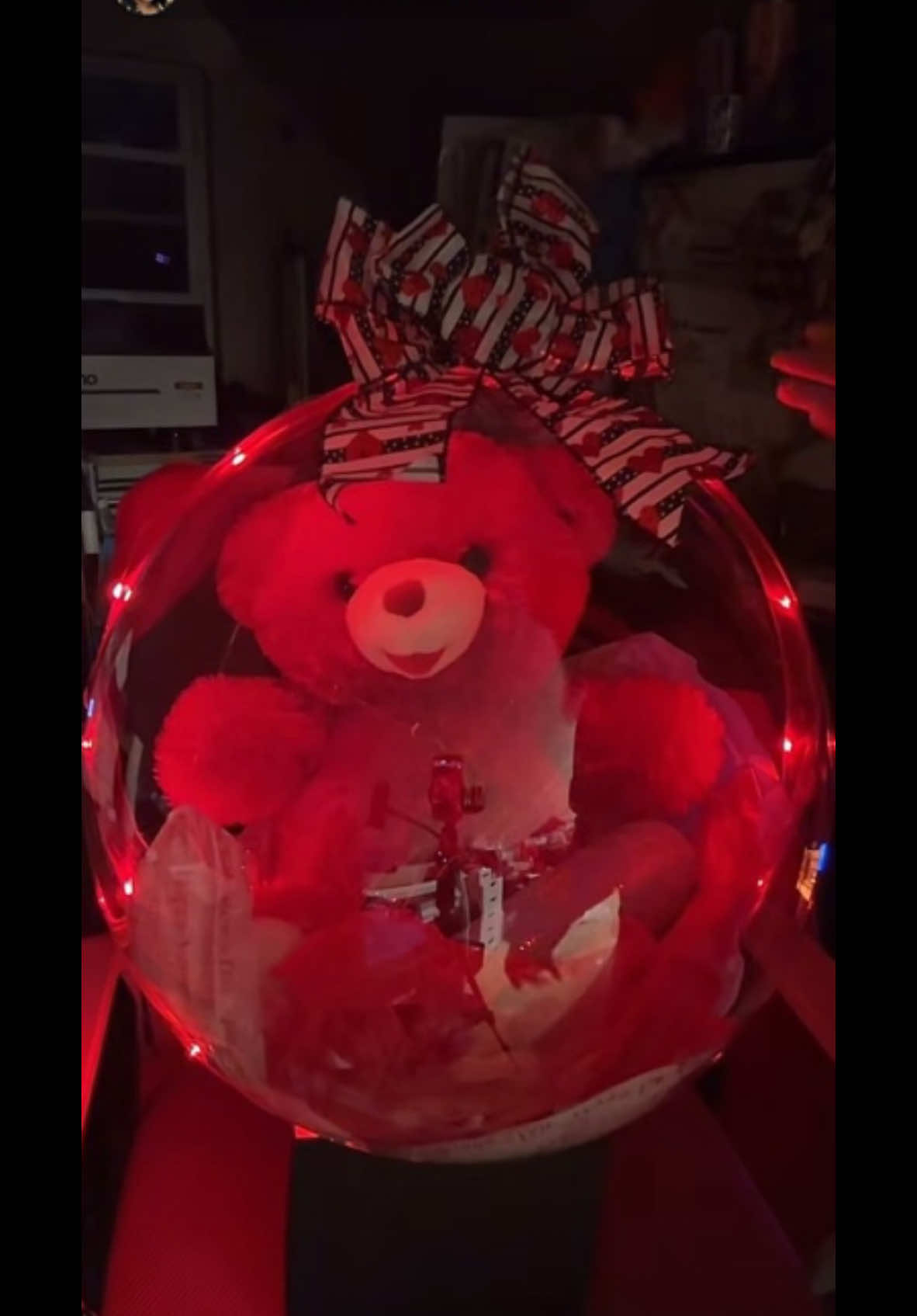 The energy doing our live will make you keep trying in that results look what we have done this stuff ballon turn out  incredible!  😭❤️  I'm so thankful for each and every one of you.  This isn't just a community, it's a family.  Thank you for the push..  ##listen##community##connection##family##Love#customizeyolife