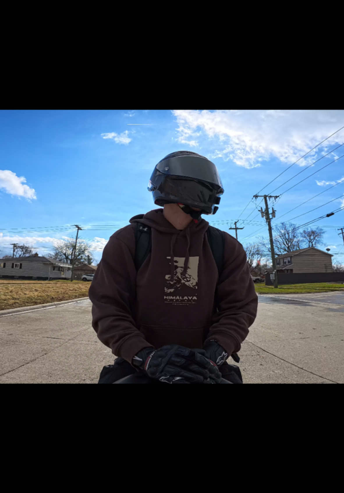 For the homies #yamaha #yamahar1 #r1m #BookTok #fyp #motorcycle #vibes #yamahar1m 