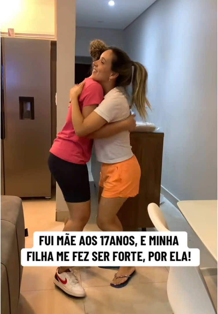 Mãe e filha #meumundo #maternidade #testedegravidez #gravidez #maternidadecomhumor #vaiprofy #filha #maefilha 