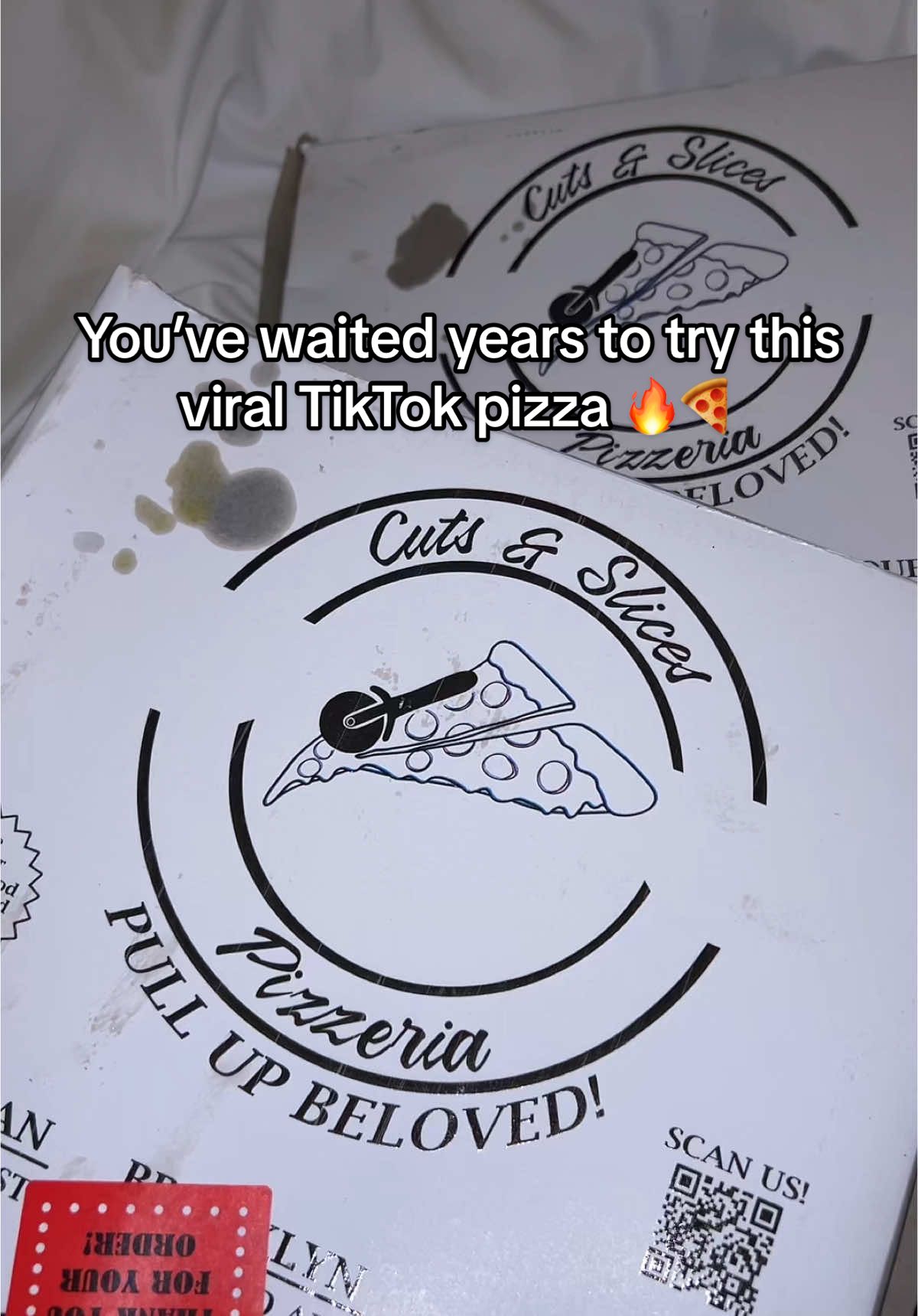 We ordered to the hotel and even with it cold still 10/10 🔥🔥 they didn’t play with the oxtail either.  @CutsAndSlicesNyc  #cutsandslicesnyc #pizza #nycpizza #pullupbeloved #newyorkcity #fyp #tiktok #BlackTikTok #blackownedbusiness #supportsmallbusiness 