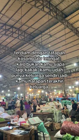 Sabar ya pak buuu,semuanya sedang kuusahakan,tidak peduli seberapa lelahnya akan kubuat tubuh ini tersiksa demi membahagiakan kalian