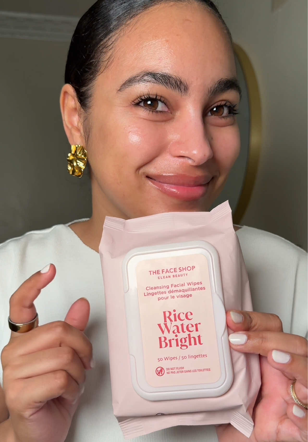 Now I’m in love with these wipes🤩 @The Face Shop US #thefaceshop #OneWipeChallenge #gifted 