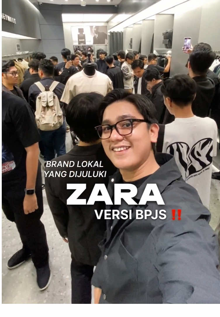 ZARA Versi BPJS, Finally Opening Store juga di Makassar.  Fix warga Makassar wajib kesini sih‼️ 📍 TSM Makassar Lantai GF #heymale #heymalemakassar #zaraversibpjs #makassar #fashion #OOTD #outfitoftheday #fyp 