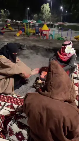رزقت بهم سندآ تميل الدنيا ولايميلون اللهم اخواني فأني بهم استقيم.
