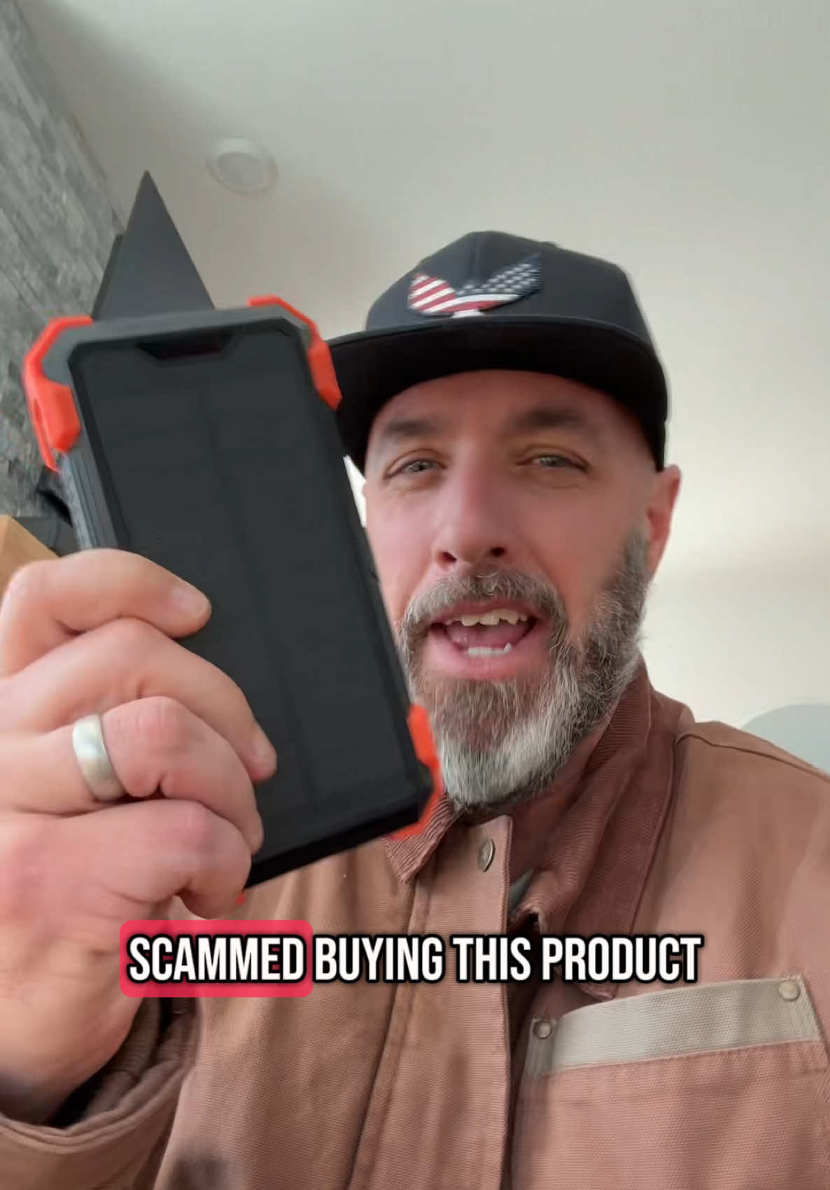 Don’t get scammed into buying one of the cheap fakes. This is how you can tell the difference. Ranked the best solar power bank in 2024/2025, this one is on sale right now for like 70% off. Grab one today! #crankradio #emergencyradio #solarradio #emergencyprep #prep #emergencykit #powerbank #powerbankcharger #prepperessentials #prepper #solarpower #fyp #foryou #creatorsearchinsights 