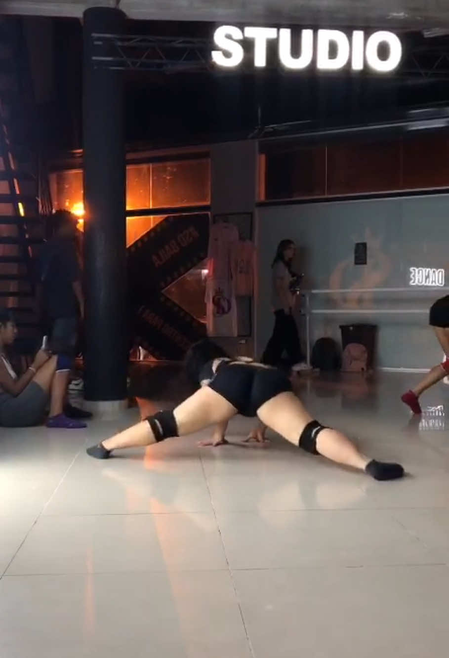 #paratiiiiiiiiiiiiiiiiiiiiiiiiiiiiiii #tictok no pude poner Justo la parte del sonido q iba pero va 💃