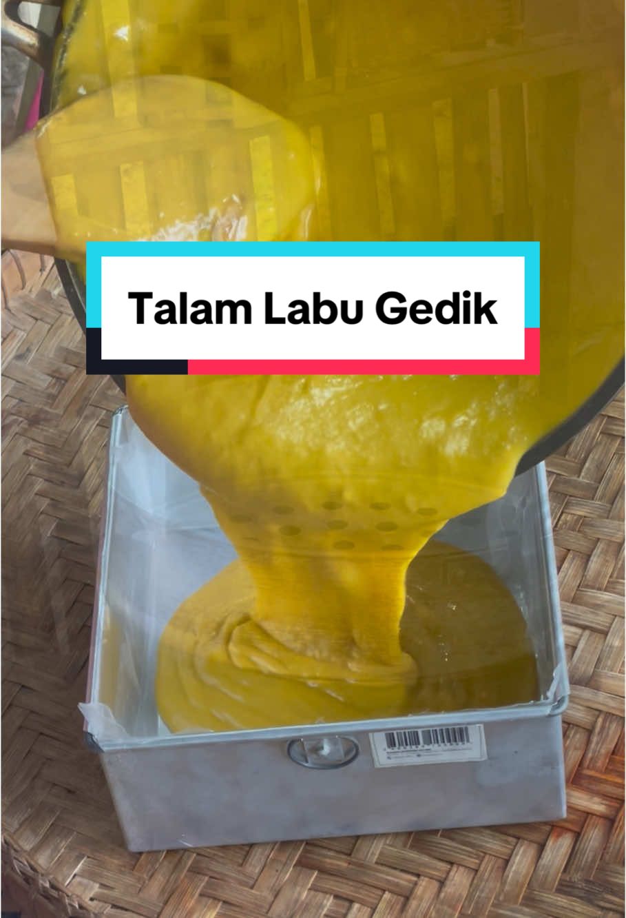 Talam Labu Gedik👍🏻 Kuih faveret keluarga Maklong ni. Ada yang pernah rasa? Berlemak sedap memang ketagihan🤭 #fyp 