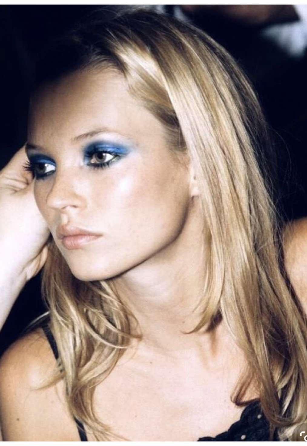 kate is art. | ib: @itsgirlfromnyc #katemoss #modeling #artist #foryoupage #brasil🇧🇷 #icon #Runway #