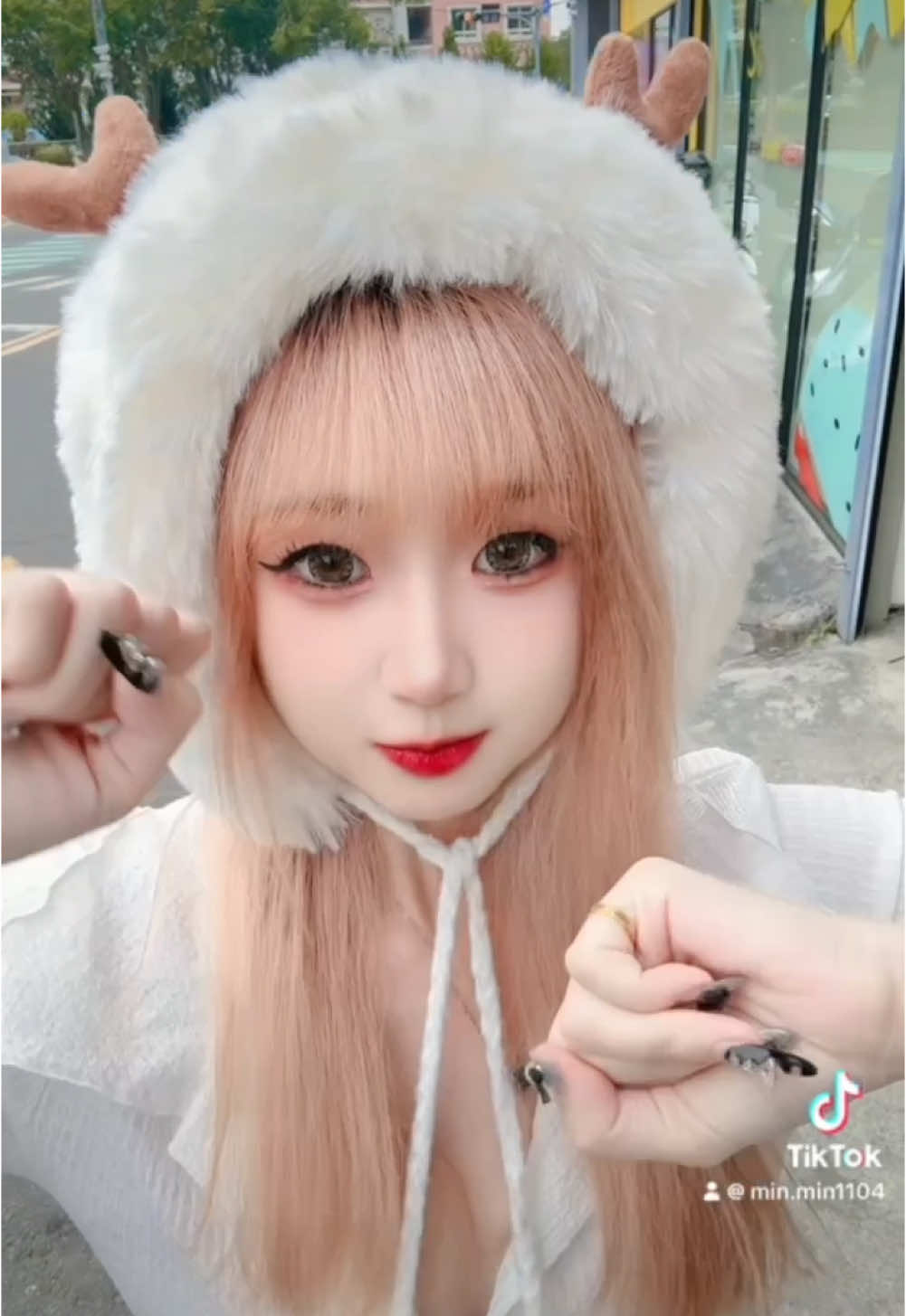 有人要來收服我這隻小麋鹿🫎嗎？ #khongsaoca #新年快樂 #高雄 #tiktok #CapCut 