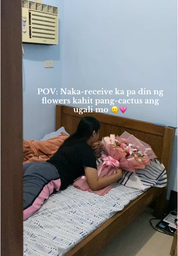 ehehehehehe 😚😚 #foryoupage #satinrosebouquet #flowerbouquet #flowerforher #fypシ #makeupbouquet #craftcastle #butterflybouquet #sunflowerbouquet #tulipsbouquet 